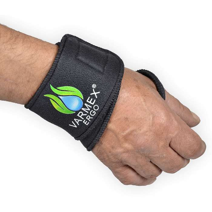 Quick håndledsstøtte, ergonomi i neopren hul til tommelfingeren, ingen generende syninger, varmer og støtter, længde 4 cm Medium