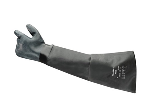 Ansell AlphaTech 19-026 Kraftig sort kemikalie Neoprenhandske ekstra lang 660 mm med strop til ophængning. AQL 1,0 beskyttelse op til 180°C i en kort