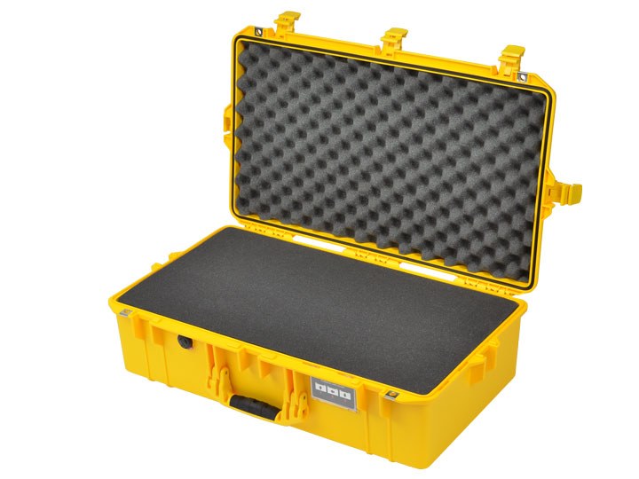 PELI&trade; 1605 Air Case med plukskum Gul