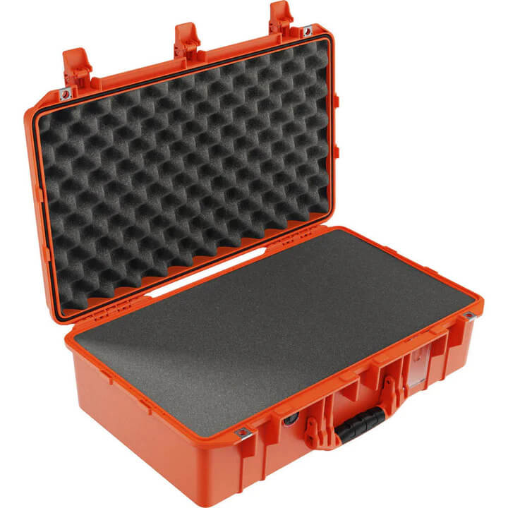 PELI&trade; 1555 Air case med plukskum (584x324x191mm) Orange