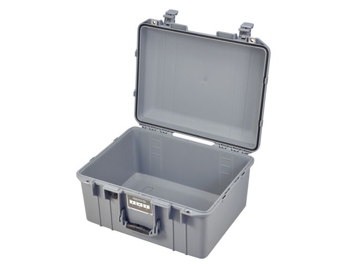 PELI 1557 Air Case, Tom (440x330x248mm) Sølv