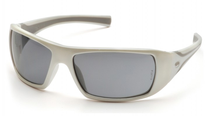 Sikkerhedsbrille Grå H2X anti-dug linse med hvid ramme - Pyramex Goliath, Ridsefast polycarbonat linse giver 99% UVA/B/C beskyttelse.