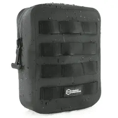 Mission Darkness Dry Shield MOLLE Faraday-pose